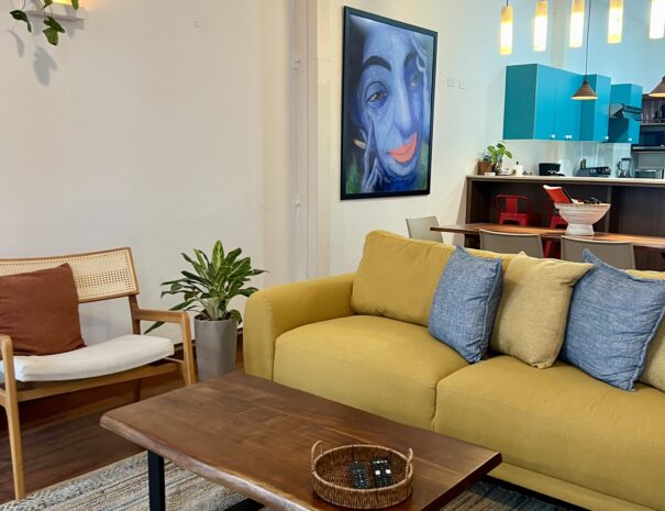 Curated living room with natural light in luxury Casco Viejo penthouse - by Bannaba Stays