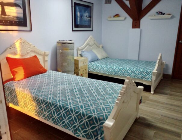Private beachfront villa with ocean views and wraparound terrace on Saboga Island, Panama by Bannaba Stays (22)