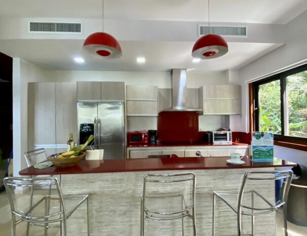 Private beachfront villa with ocean views and wraparound terrace on Saboga Island, Panama by Bannaba Stays (22)