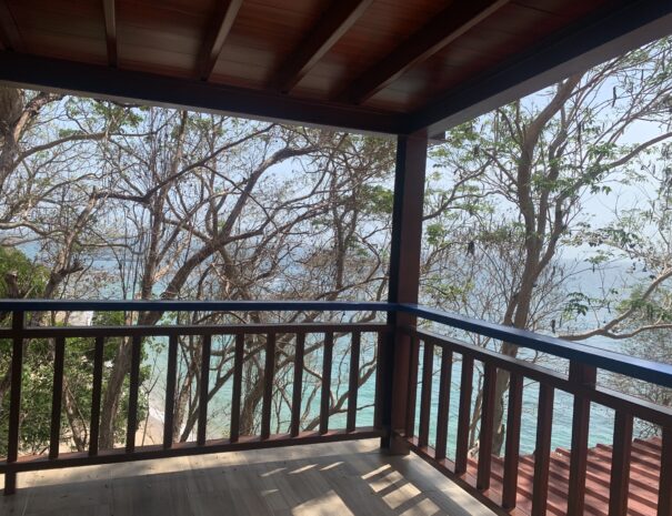 Private beachfront villa with ocean views and wraparound terrace on Saboga Island, Panama by Bannaba Stays (22)