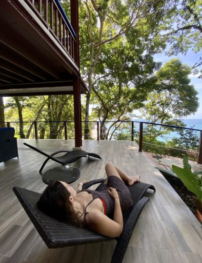 Private beachfront villa with ocean views and wraparound terrace on Saboga Island, Panama by Bannaba Stays (22)